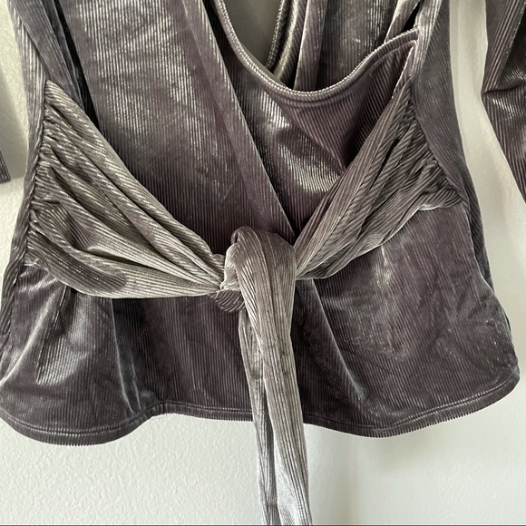 Express silver wrap top - Picture 5 of 6